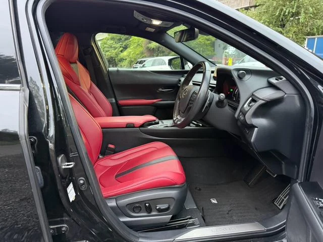 Lexus UX 35