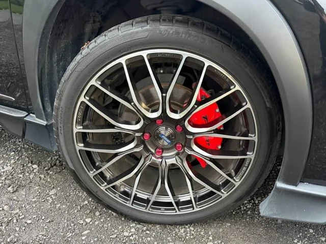 Lexus UX 16