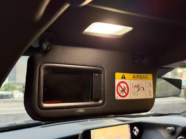 Lexus UX 72