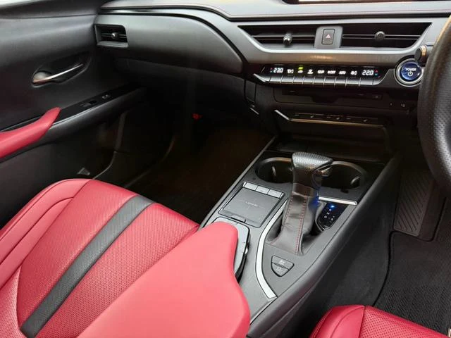 Lexus UX 47