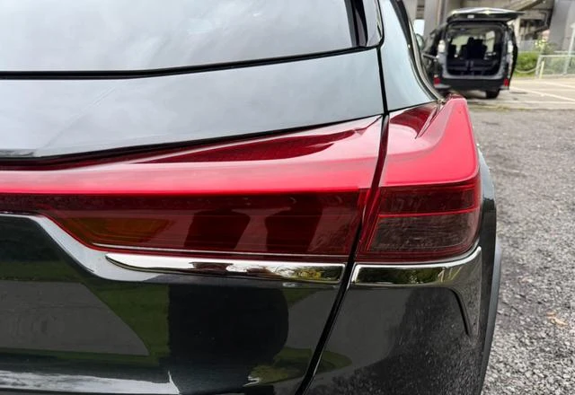 Lexus UX 23