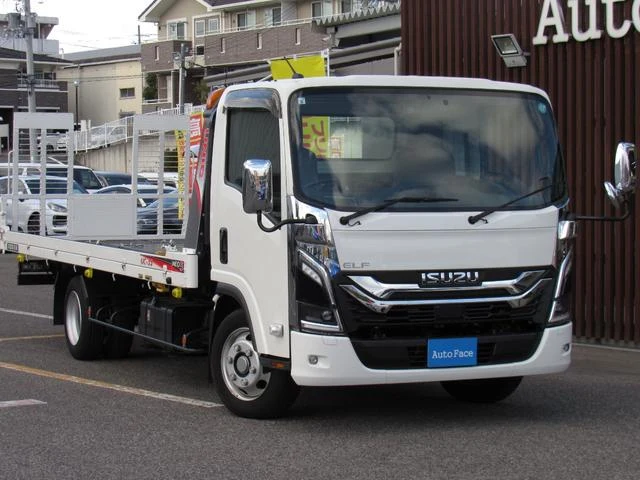 Isuzu ELF 3