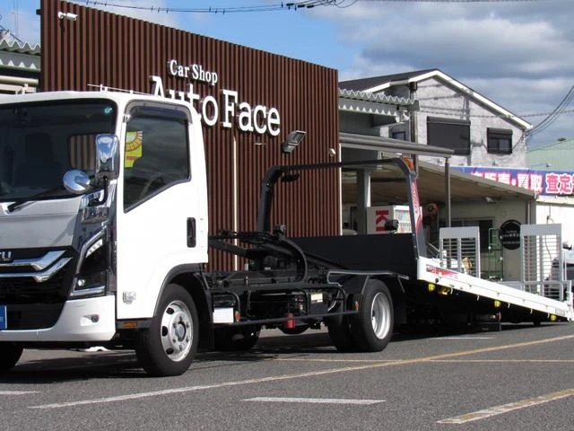 Isuzu ELF 52