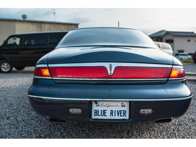 Lincoln MARK VIII 60