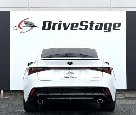 Lexus IS 17