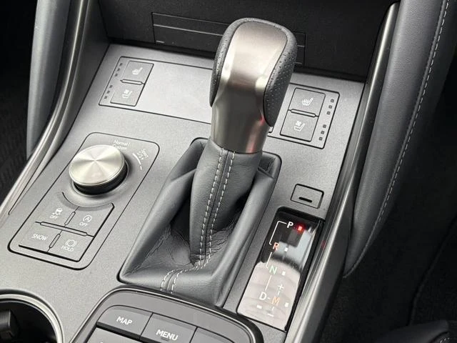 Lexus IS 11