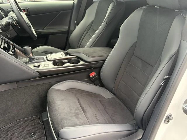 Lexus IS 29