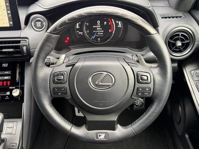Lexus IS 14