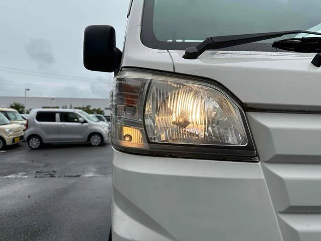 Daihatsu HIJET 18