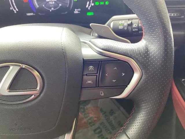 Lexus NX 17