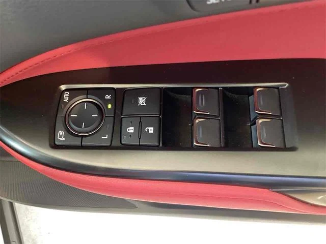 Lexus NX 42