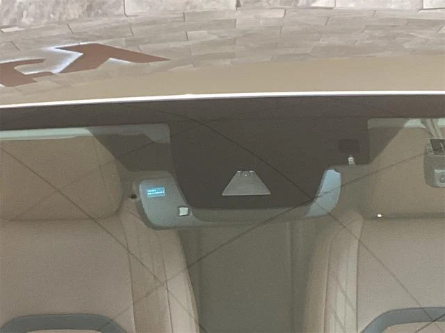 Lexus UX 25