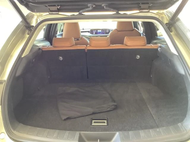 Lexus UX 36