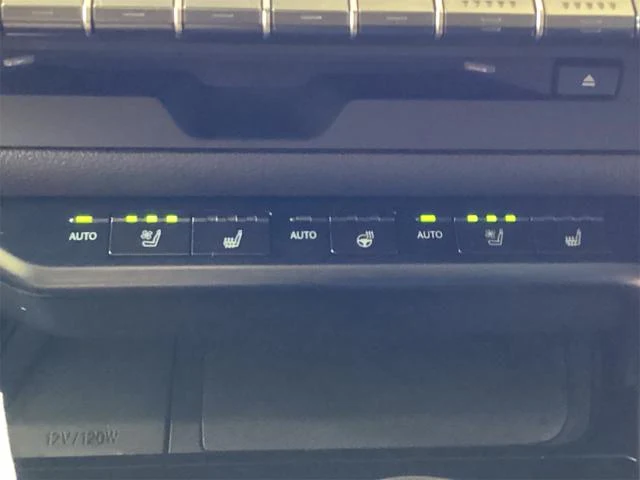 Lexus UX 52