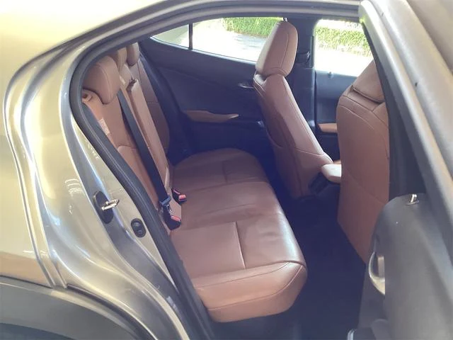 Lexus UX 40