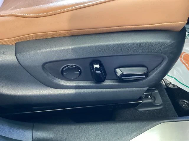 Lexus UX 45
