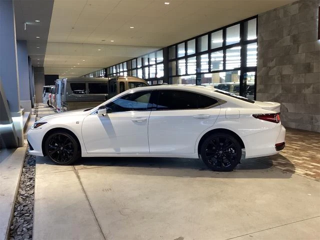 Lexus ES 16