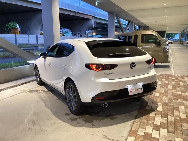 Mazda MAZDA3 15
