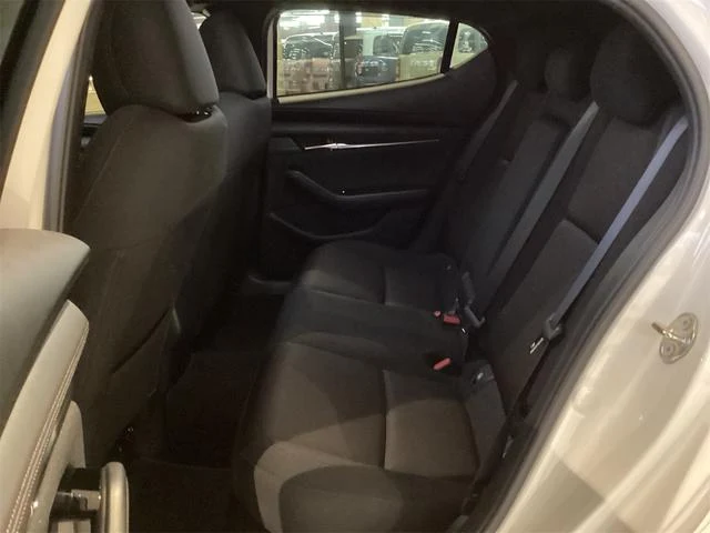 Mazda MAZDA3 47