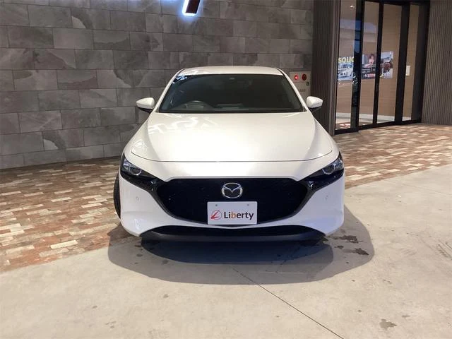 Mazda MAZDA3 10