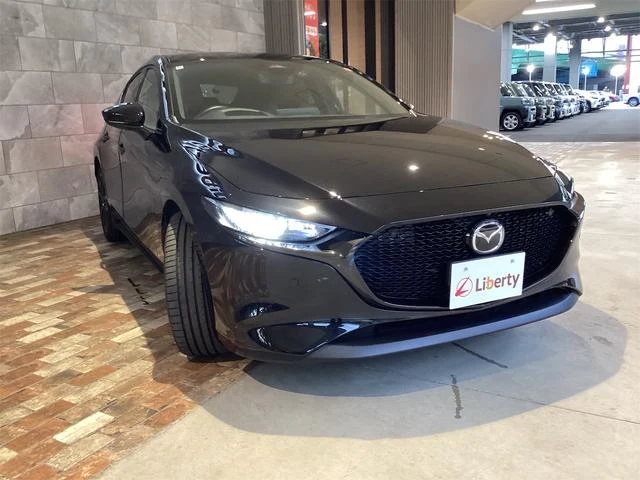 Mazda MAZDA3 11