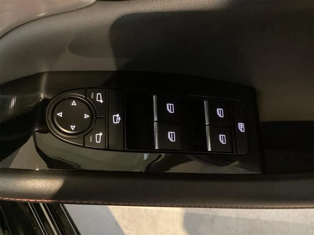 Mazda MAZDA3 36