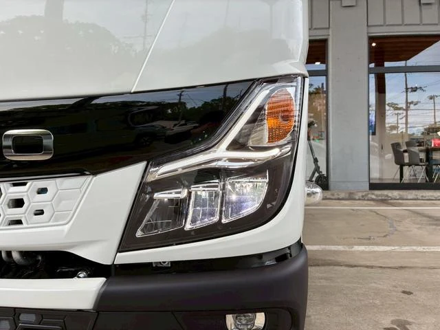 Mitsubishi Fuso CANTER 19
