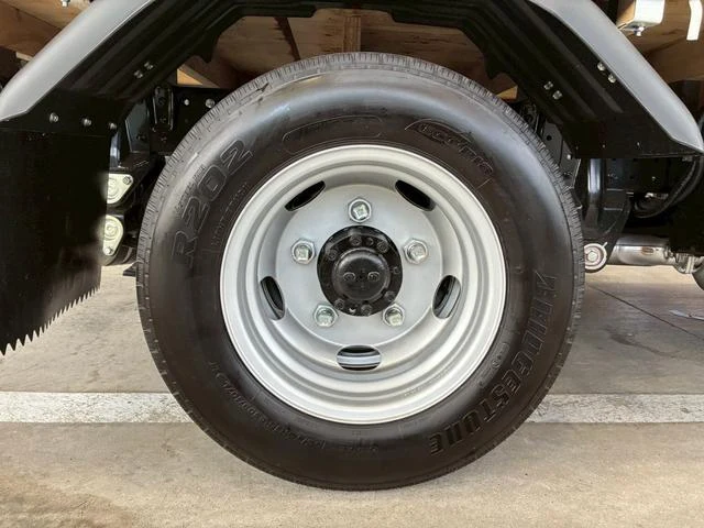 Mitsubishi Fuso CANTER 58