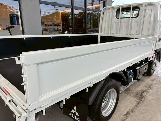 Mitsubishi Fuso CANTER 42