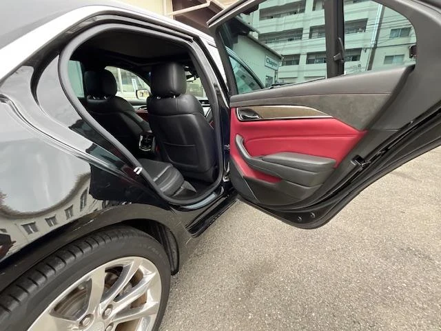 Cadillac CTS 9