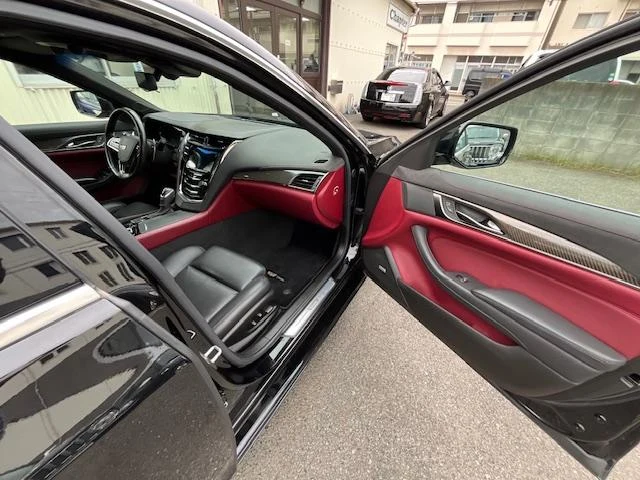 Cadillac CTS 8
