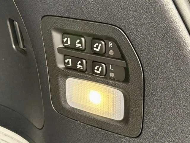 Lexus LX 25