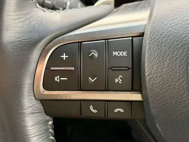 Lexus LX 9