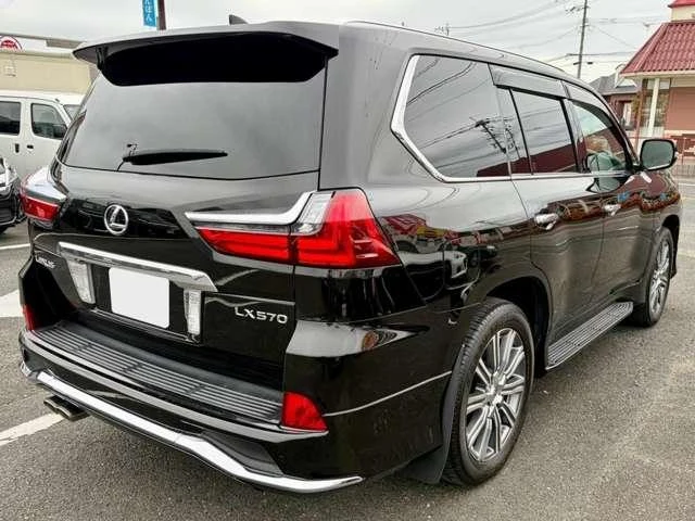Lexus LX 47