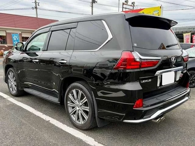Lexus LX 45