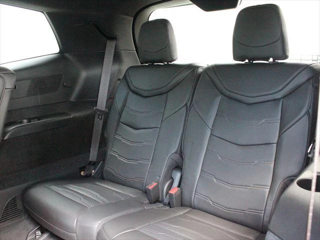 Cadillac XT6 15