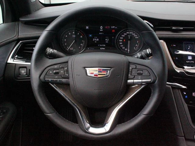 Cadillac XT6 10