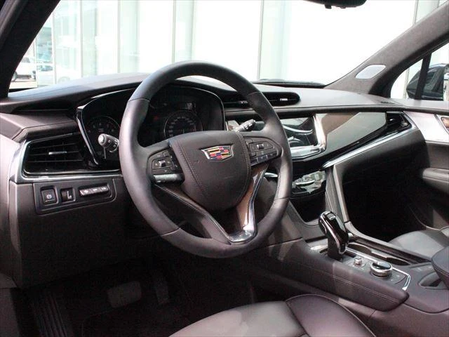 Cadillac XT6 11