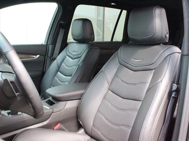 Cadillac XT6 13