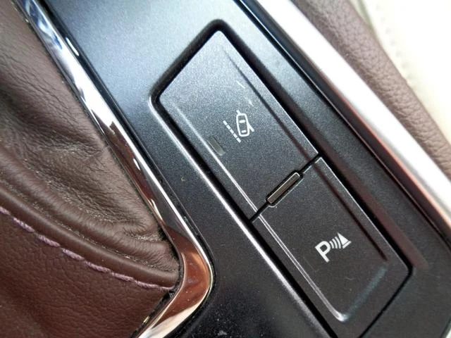 Cadillac SRX 24