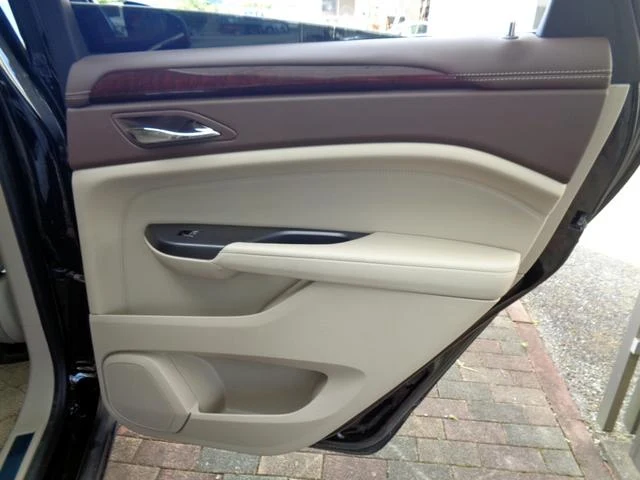 Cadillac SRX 49