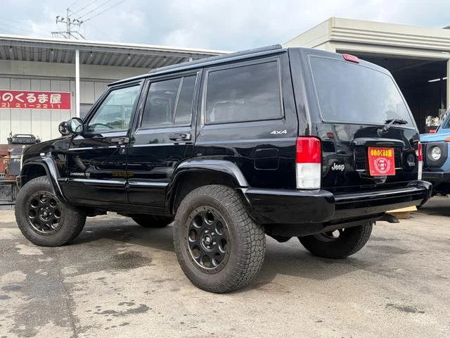 AMC JEEP JEEP 8
