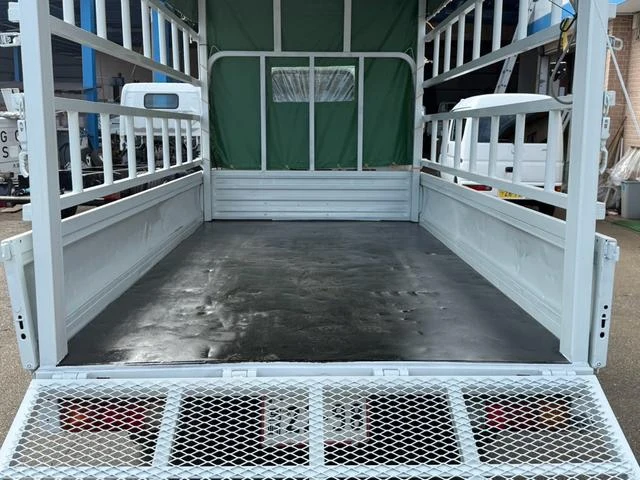 Mitsubishi Fuso CANTER 32