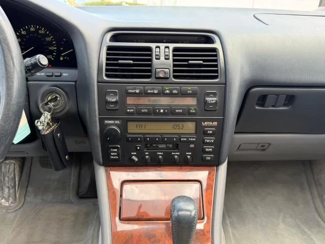 AMERICA LEXUS LS400 7