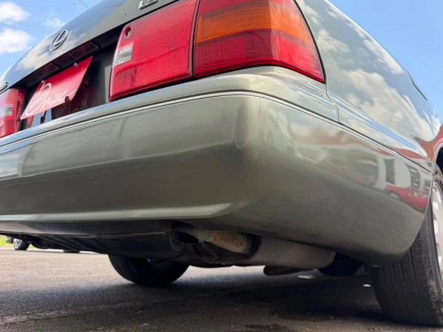 AMERICA LEXUS LS400 13