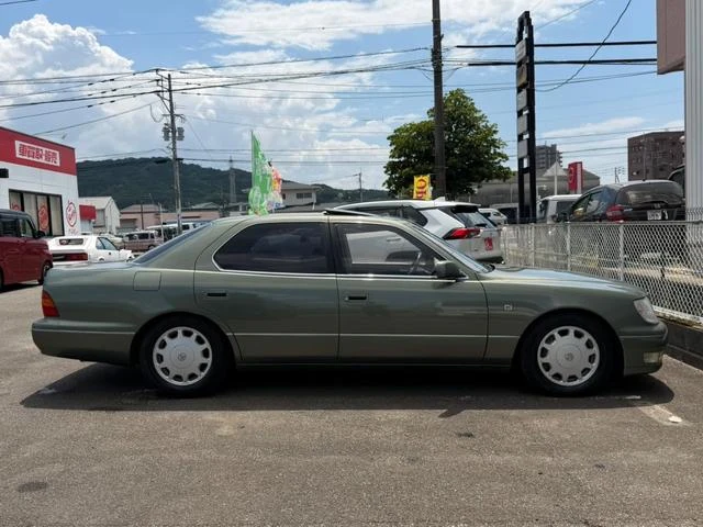 AMERICA LEXUS LS400 4