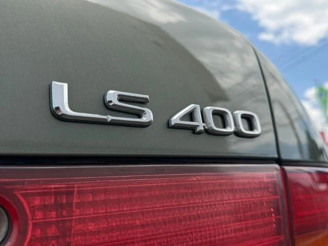 AMERICA LEXUS LS400 31