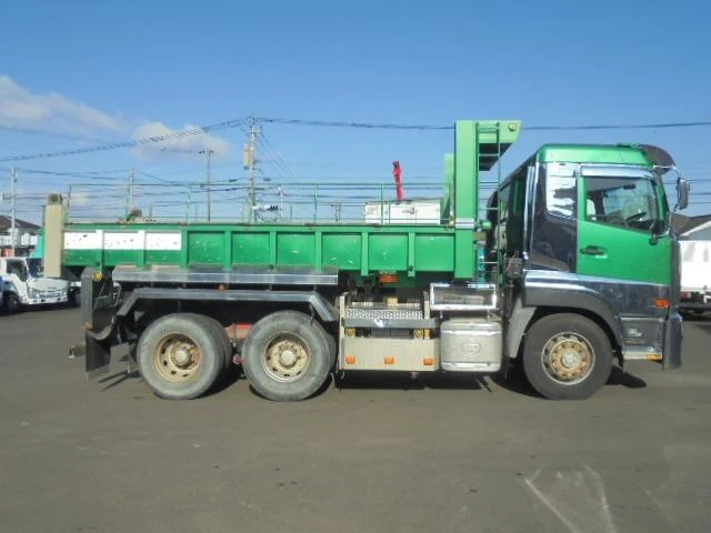 UD Trucks QUON 14