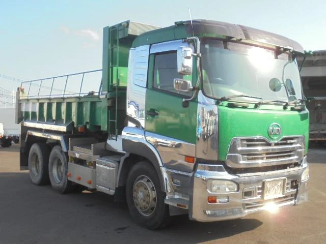 UD Trucks QUON 13