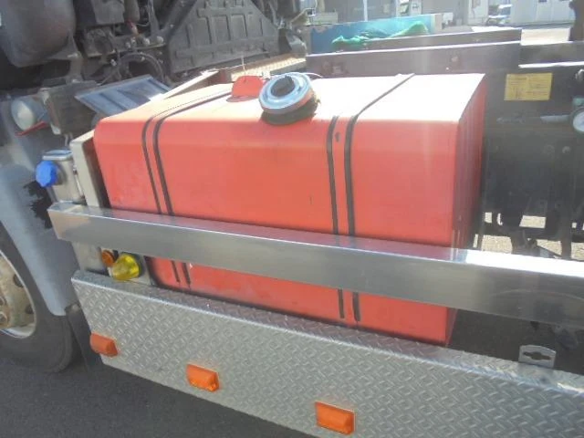 UD Trucks QUON 48